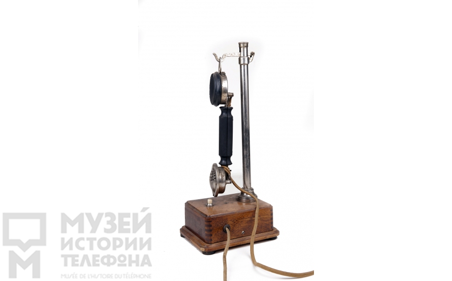 Настольный телефонный аппарат