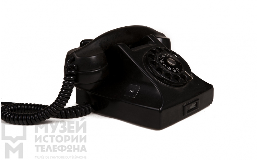 Настольный телефонный аппарат