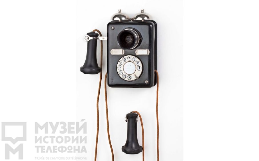 Настенный телефонный аппарат