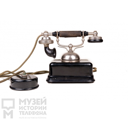 Настольный телефонный аппарат