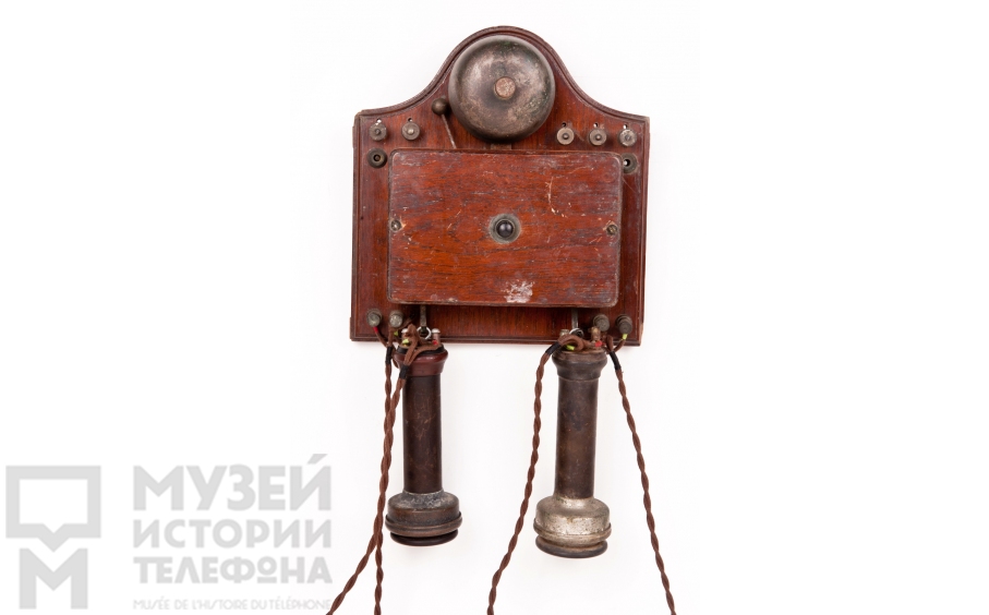 Настенный телефонный аппарат