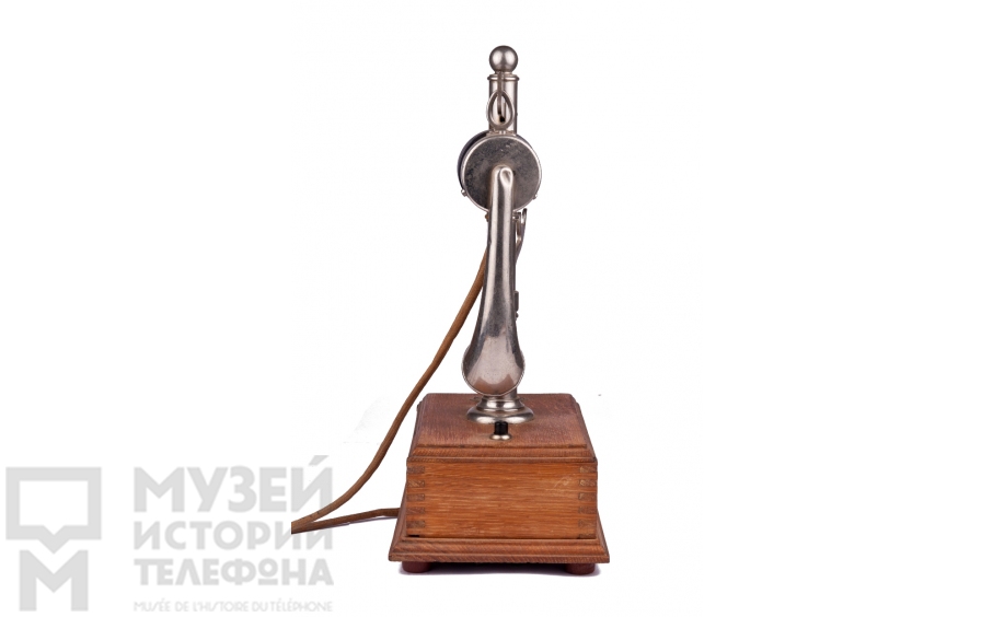 Настольный телефонный аппарат
