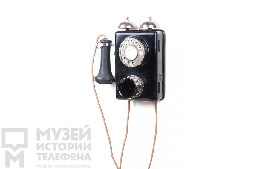 Настенный телефонный аппарат