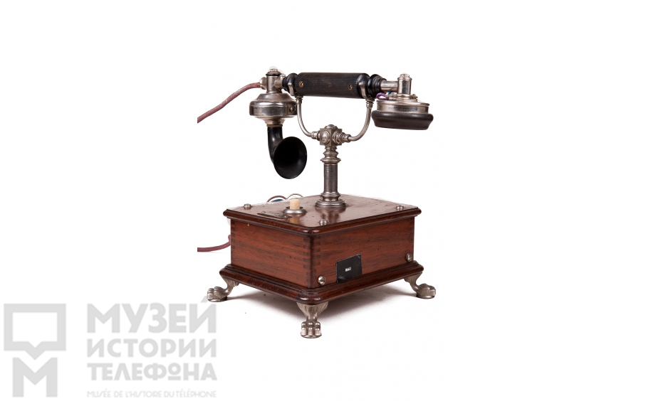 Настольный телефонный аппарат