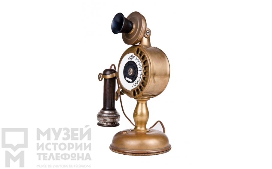 Настольный телефонный аппарат