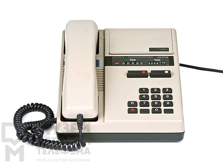Телефонный аппарат системы АТС с кнопочным набором номера