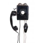 Настенный телефонный аппарат системы АТС с микротелефонной трубкой и дополнительным наушником