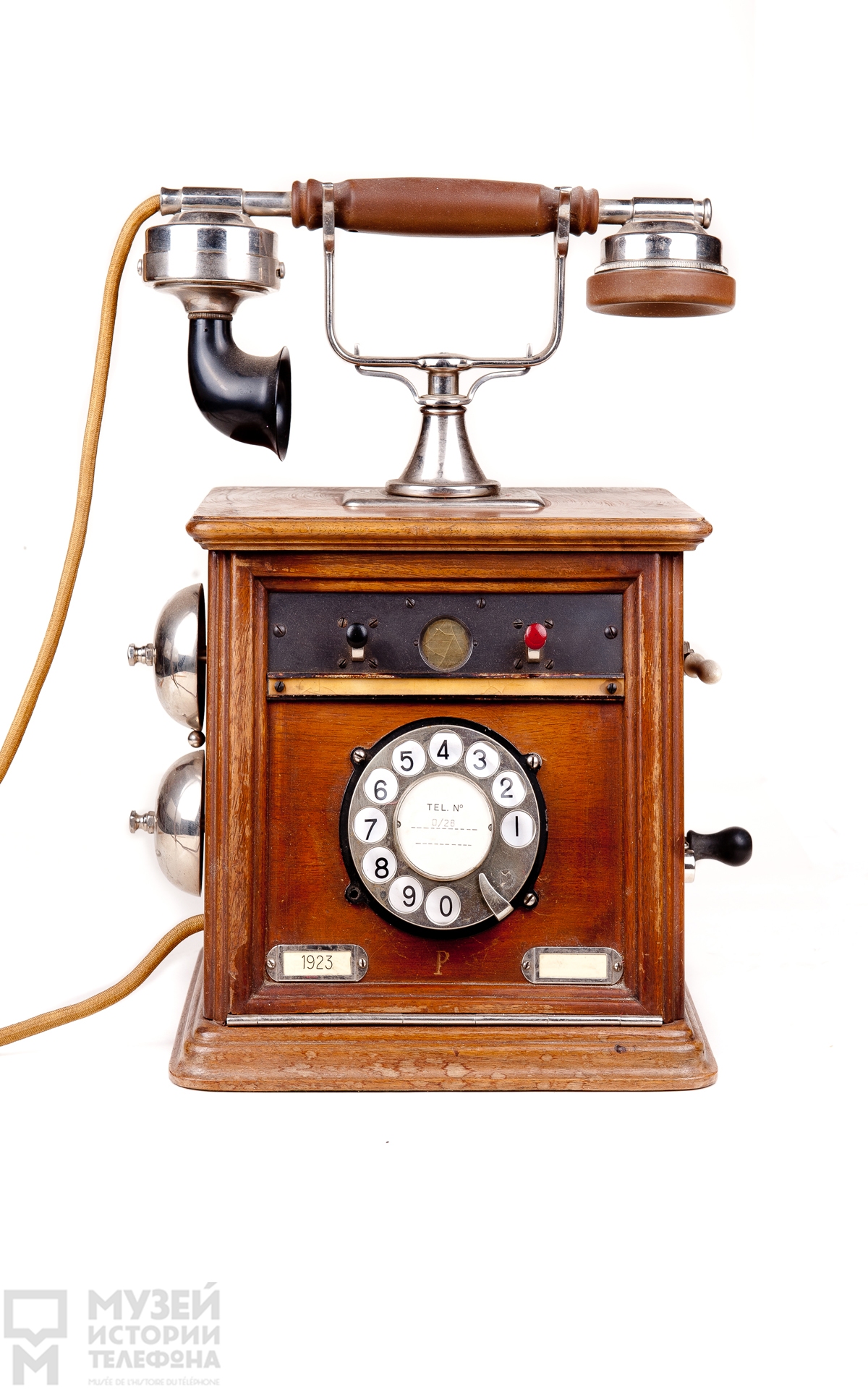 Телефон 1900. Настенный индукторный телефонный аппарат 1937г. Аппараты Телефонные системы АТС настольные. Телефонный аппарат с ручкой и индукторным вызовом. Морской телефонный аппарат.