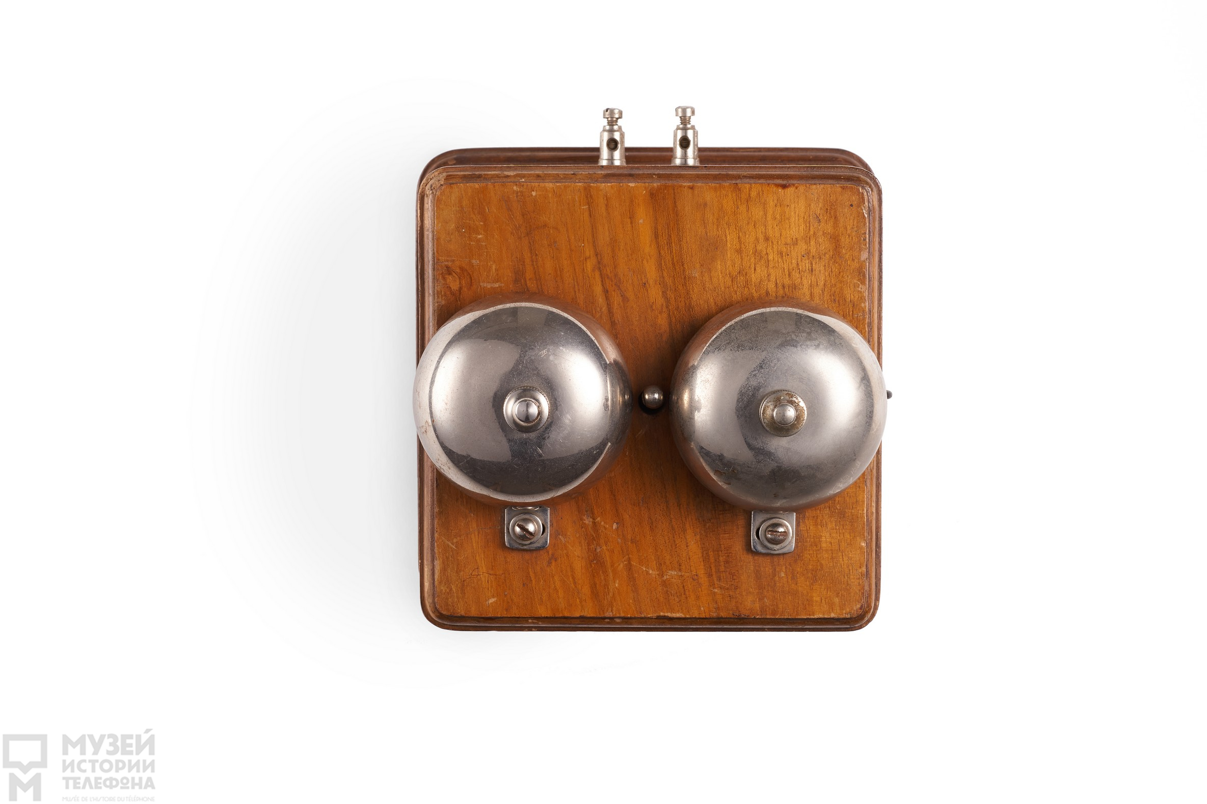 Выносной поляризованный звонок в деревянном корпусе