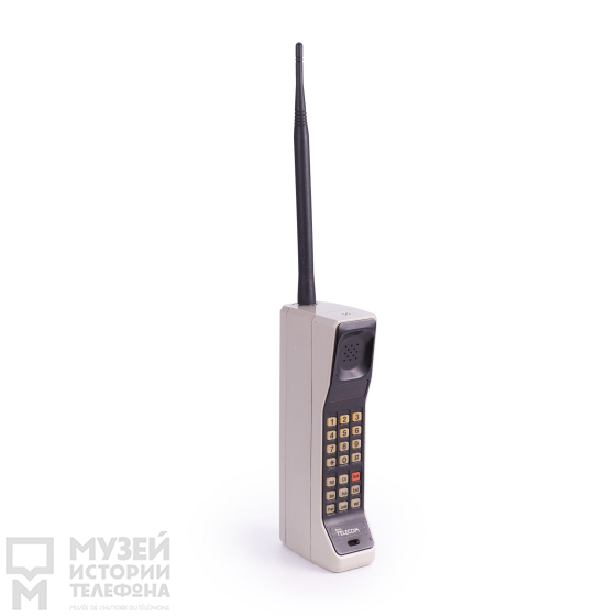 Мобильный телефон Motorola DynaTAC 8000X, первая британская версия - British Telecom OPAL