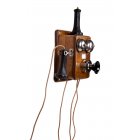 Телефонный аппарат индукторного вызова с микрофоном, наушником в виде трубки Белла и поляризованным звонком, деревянный корпус  